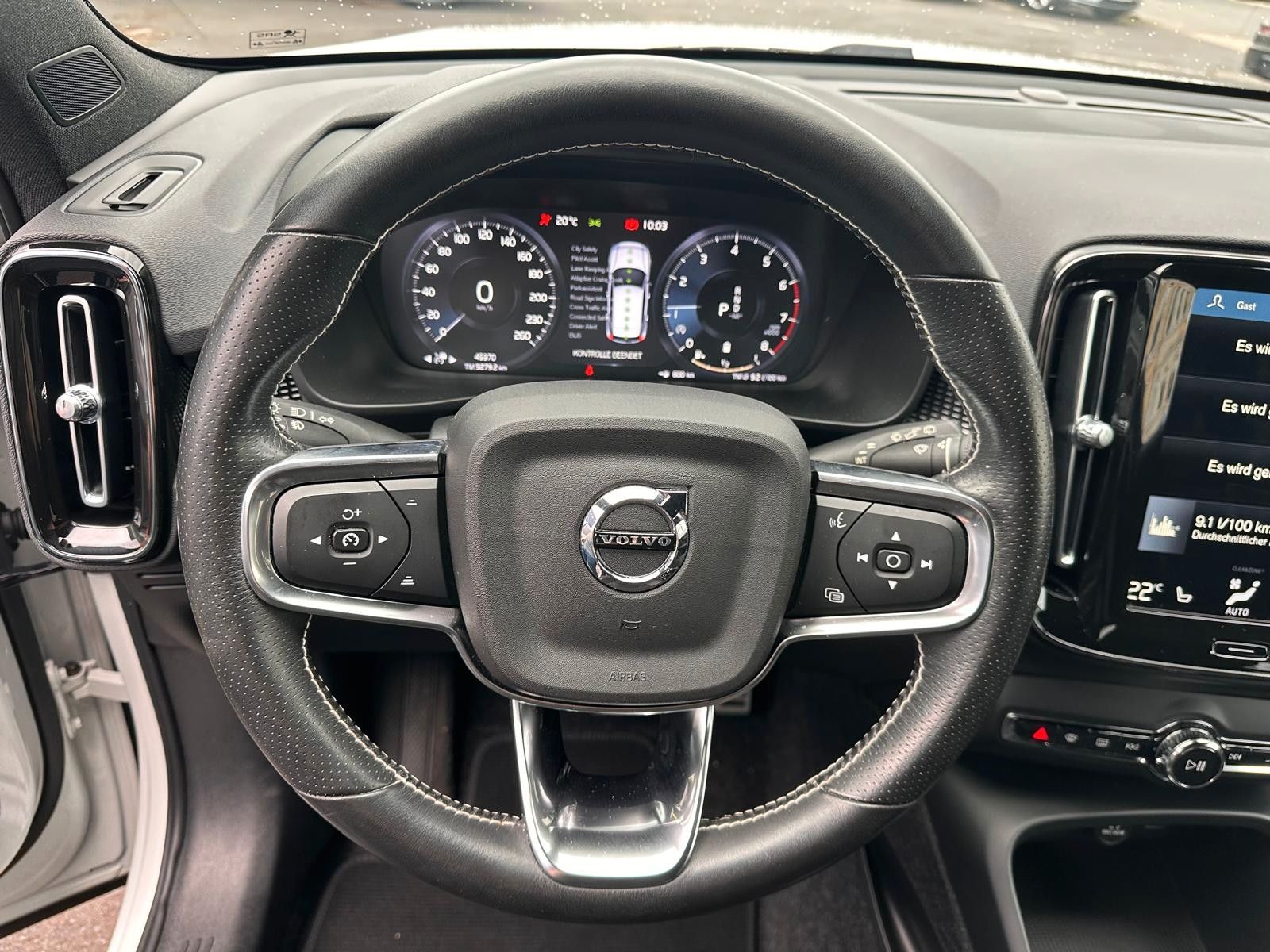 Volvo XC40 B4 R-Design AWD AHK BLIS ACC Standheiz.Kam foto 19