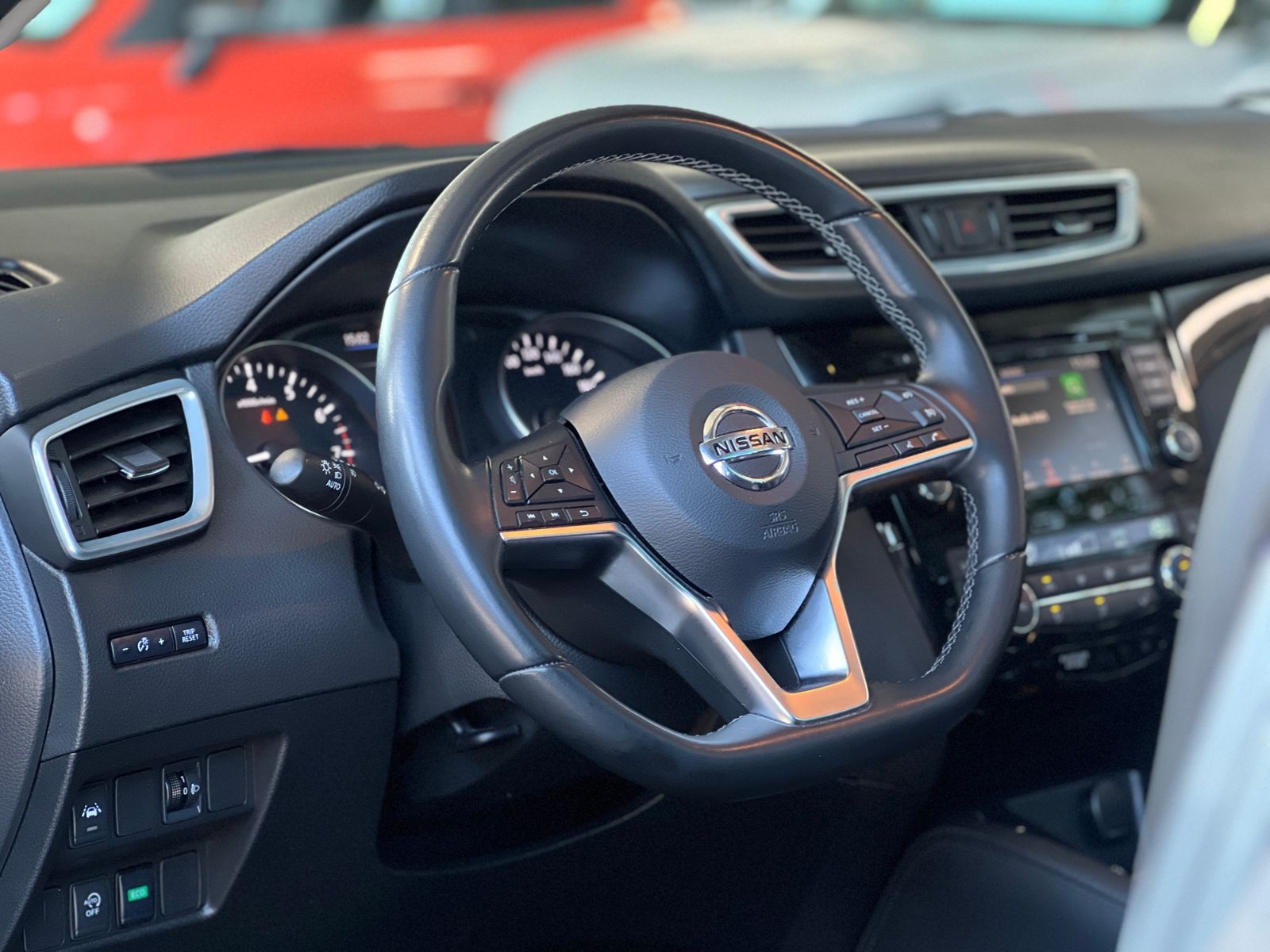 Fahrzeugabbildung Nissan Qashqai Zama PANO 360° NAV SHZ ALU