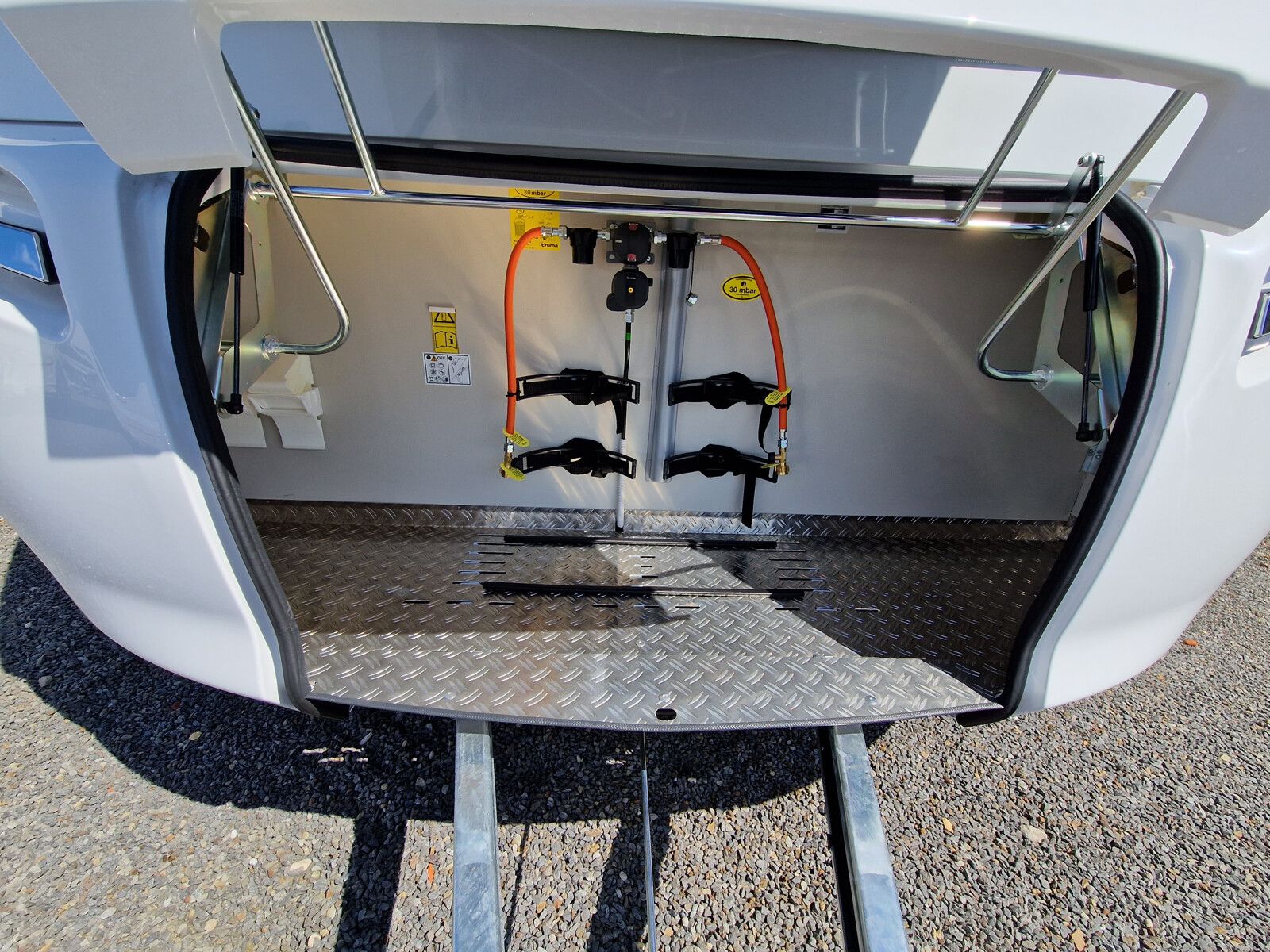 Fahrzeugabbildung Tabbert Da Vinci 460 E 2.3 1.800kg, DuoControl, GFK-Dach