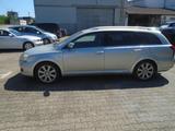 Toyota Avensis Kombi 2.2 D-4D / D-CAT - Toyota Avensis in Mannheim