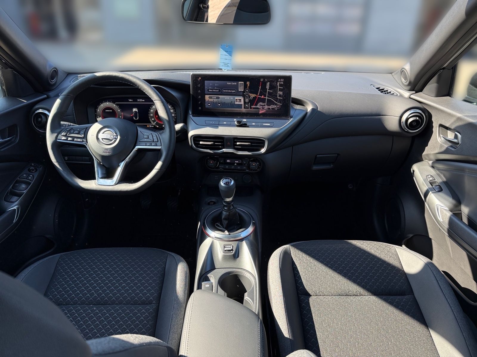Fahrzeugabbildung Nissan Juke 1.0 DIG-T N-Connecta 6MT *NAVI*KAMERA*WINTE