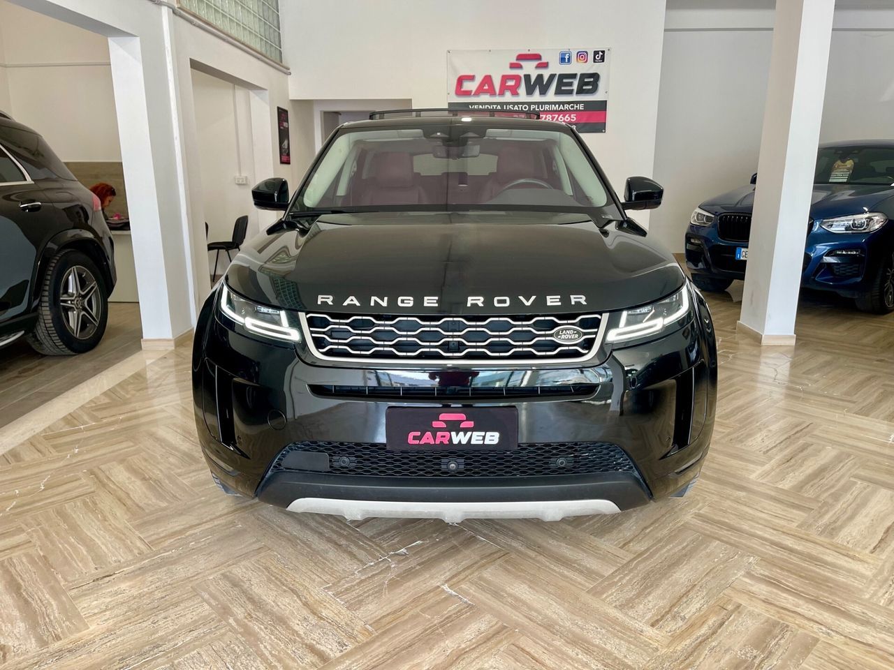 Land Rover RANGE ROVER EVOQUE 2.0D AWD R-DYNAMIC mhev SE 20 imagem 2