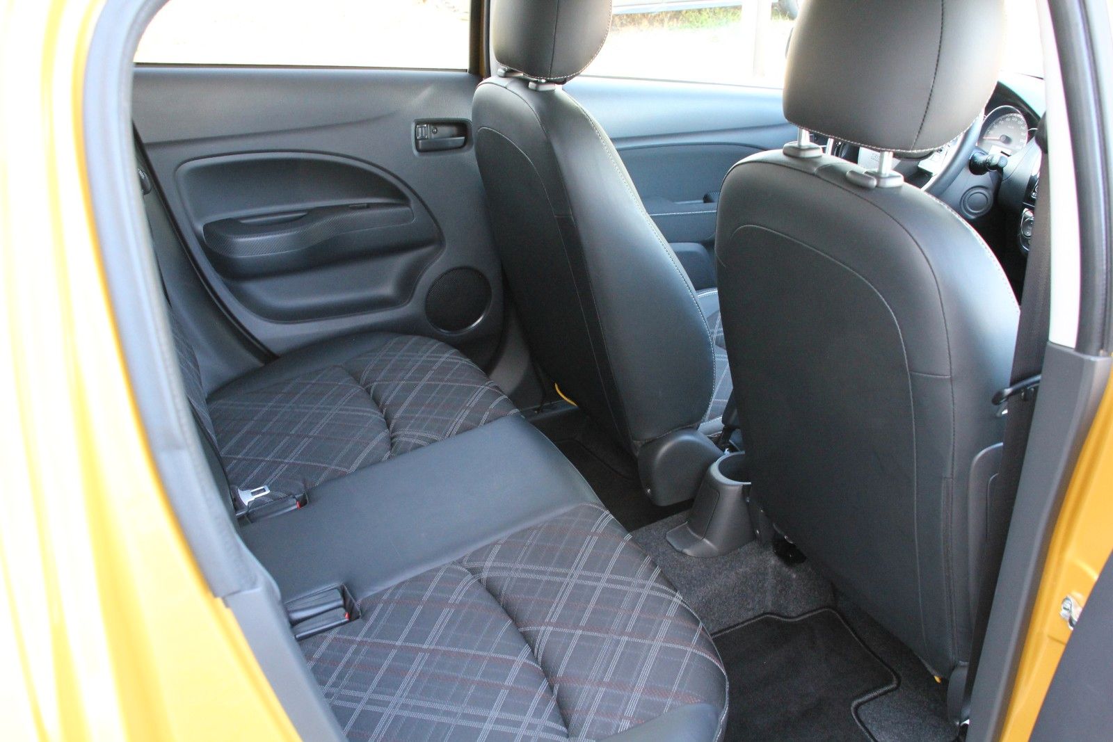 Fahrzeugabbildung Mitsubishi Space Star 1.2 MIVEC AS&G Top