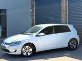 Volkswagen Golf VII Lim E/Leder/CAM/ACC/VirtC/LED/SHZ/Navi/ - Volkswagen Golf mit Elektro-Antrieb: Limousine