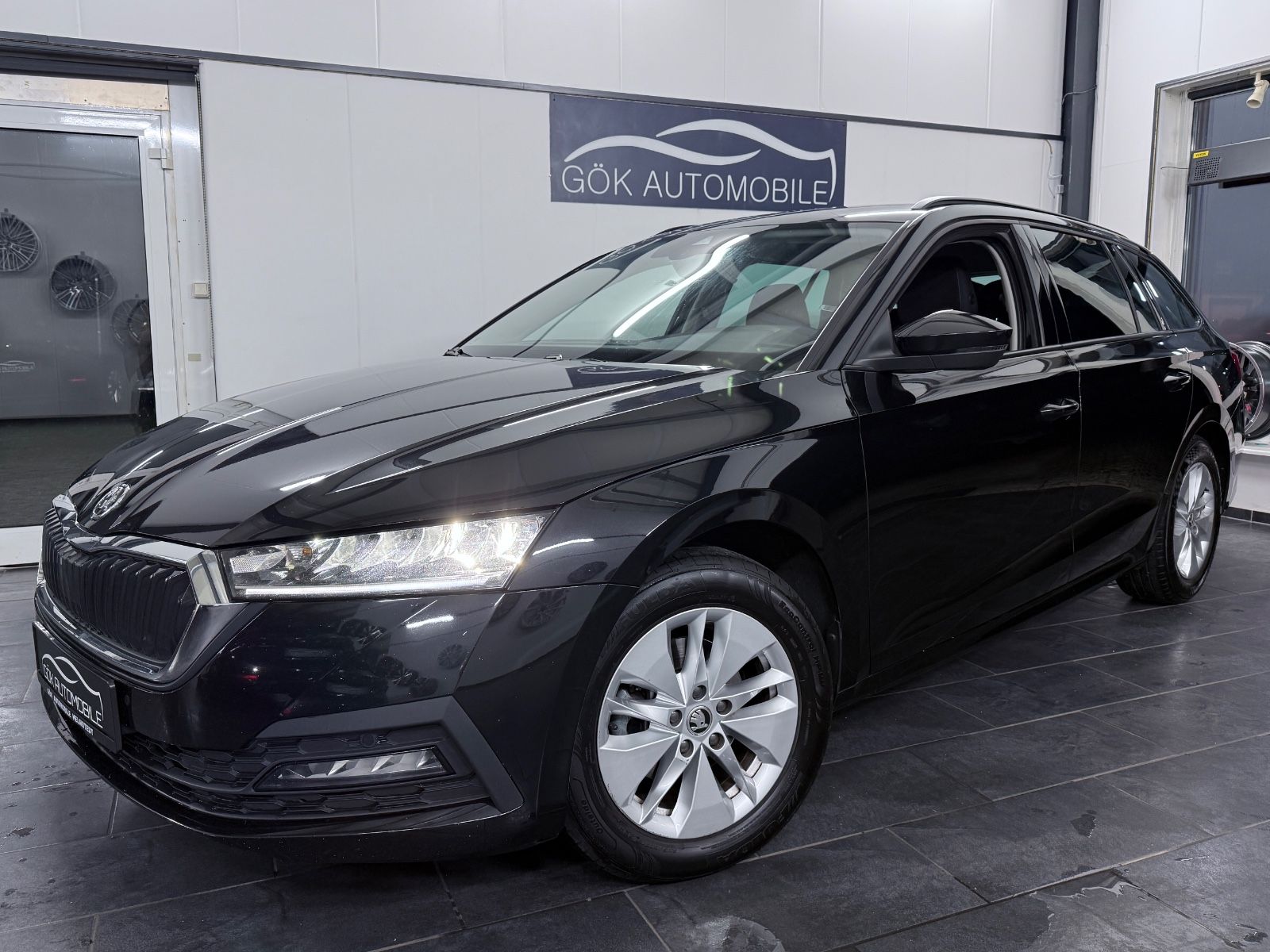 Skoda Octavia - 1