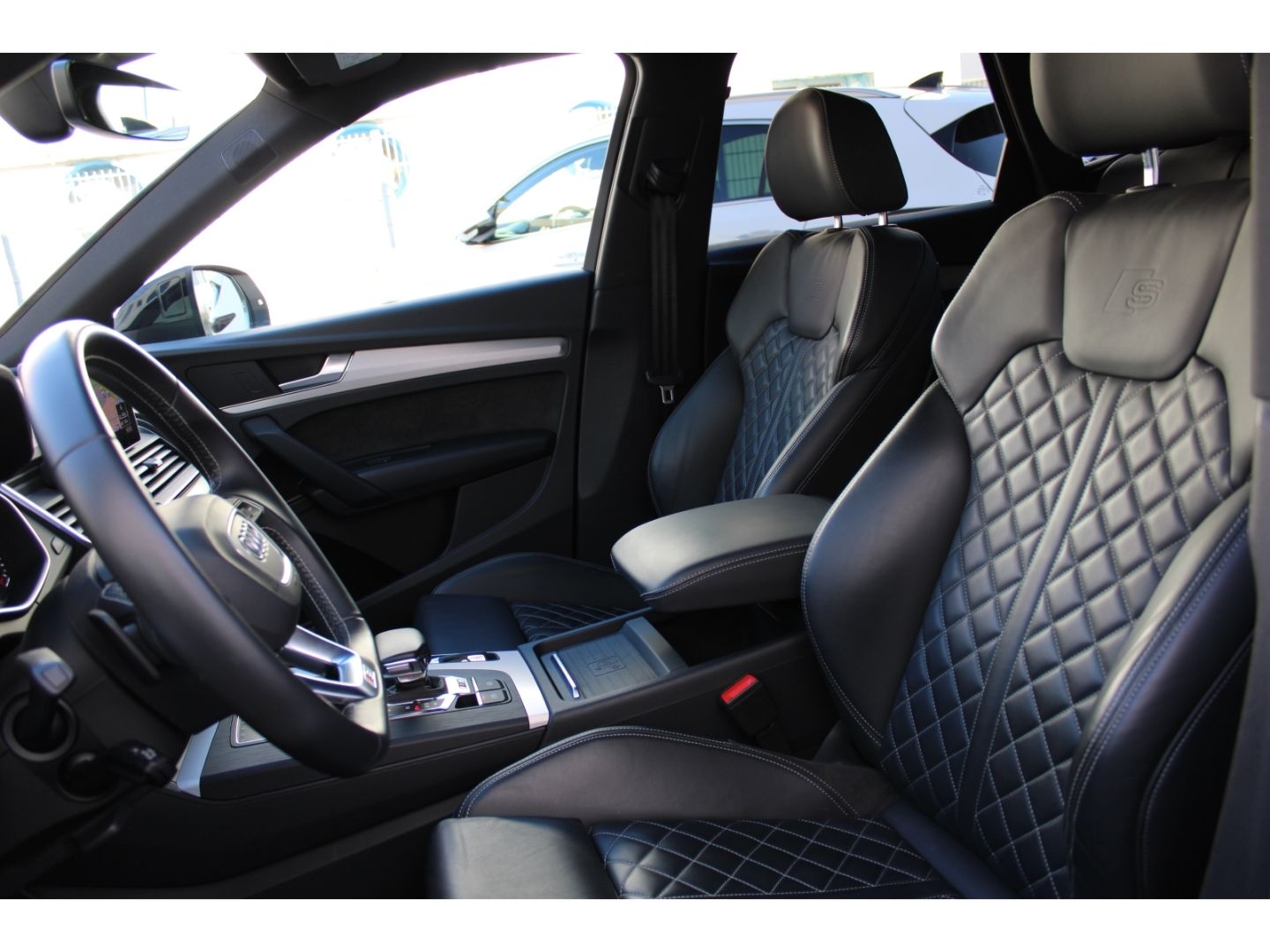 Fahrzeugabbildung Audi SQ5 3.0TDI quattro Matrix Pano B&O STHZ 8fach AH