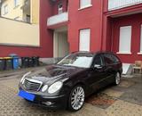 Mercedes-Benz E 320 CDI 4MATIC T AVANTGARDE DISTRONIC  - Mercedes-Benz E 320 in Bochum