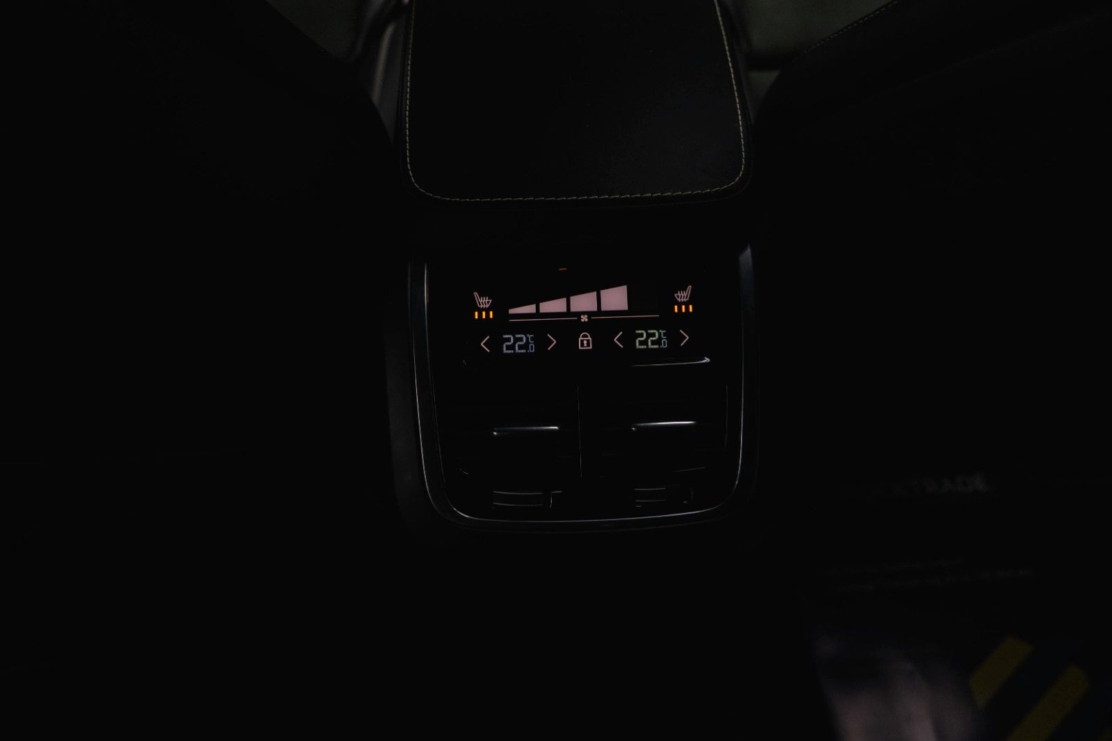 Fahrzeugabbildung Volvo XC90 R Design AWD Night-Paket | ACC | LED | DAB+