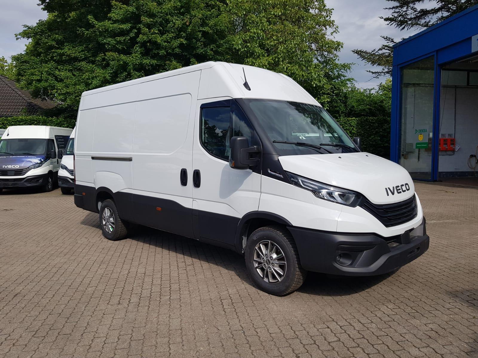 Iveco 35S18HA8V 3520L KLIMA*AHK*RÜCKFAHRKAMERA ab 0%