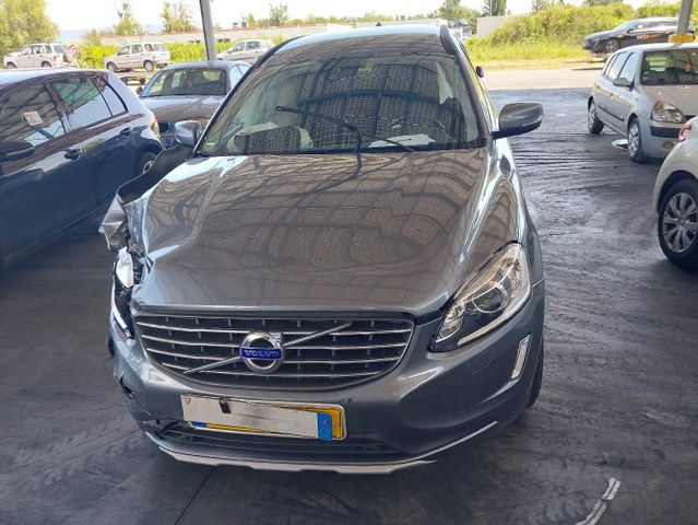 Volvo XC60 (2) T5 2.0 - 245 GEARTRON