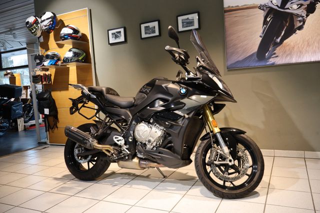 BMW S1000XR Style Triple Black