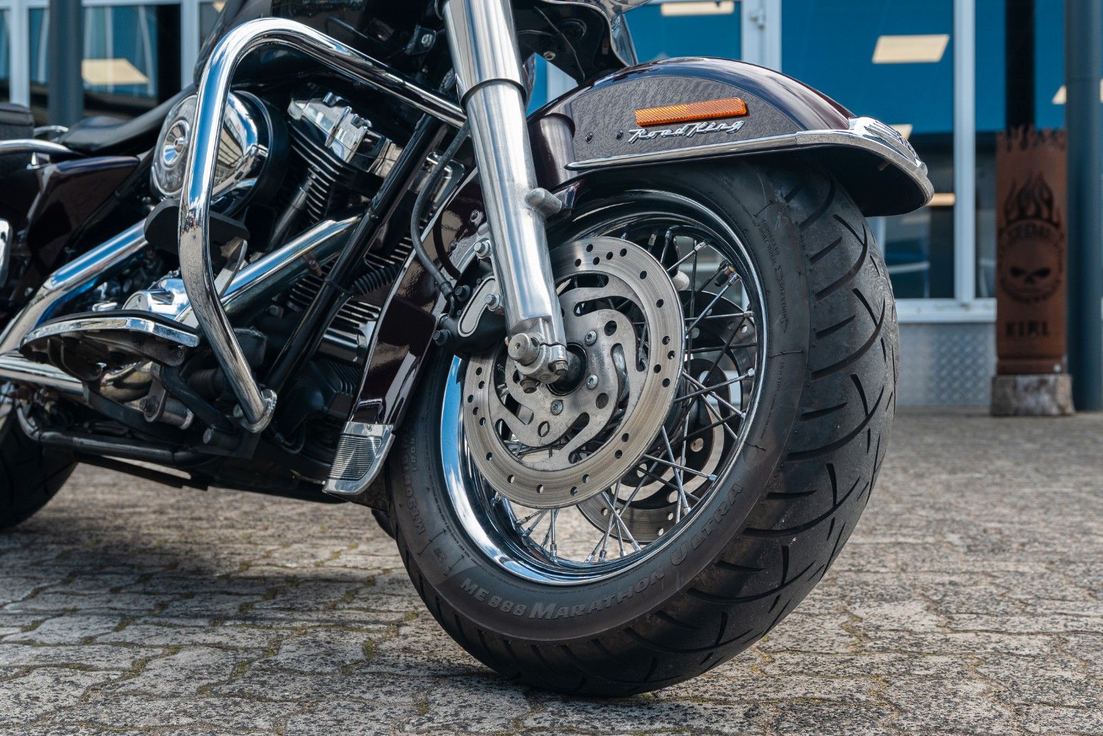 Fahrzeugabbildung Harley-Davidson FLHRC Road King Classic - Ape - Le Pera