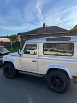 Land Rover Defender 90 TD4 - Neuer Motor, viel investiert - Land Rover Defender Gebrauchtwagen in Leverkusen