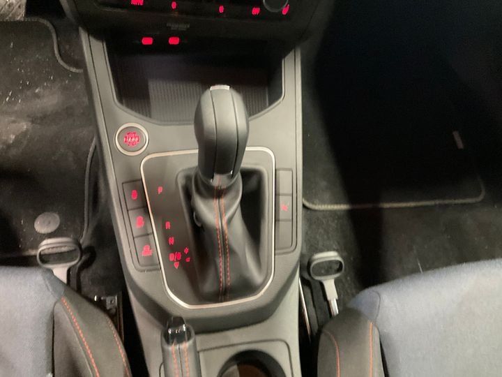 Fahrzeugabbildung SEAT Ibiza FR TSI DSG *Cam*LED*Sitzhzg*PDC*APP*ACC*