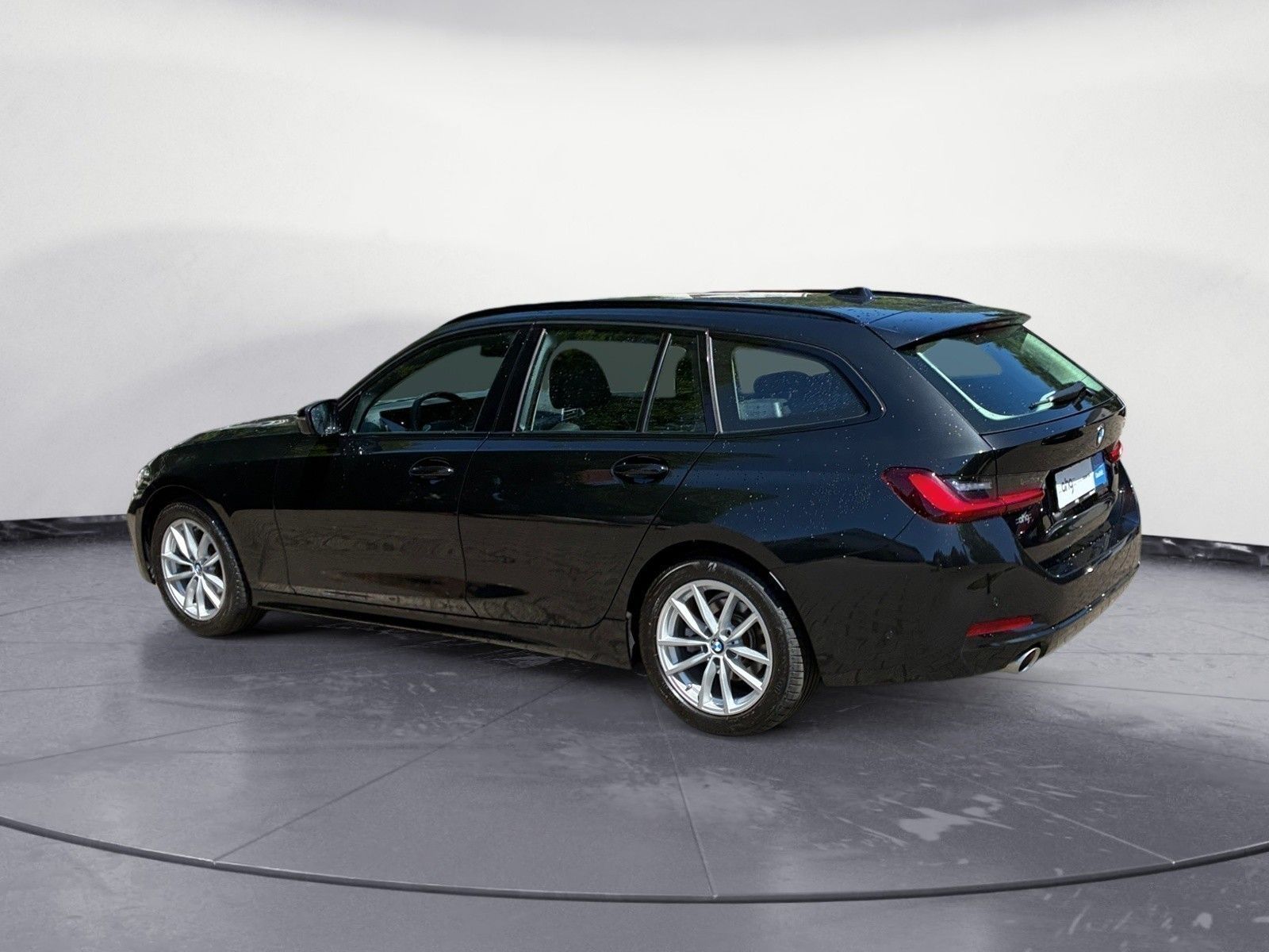 BMW 318i Touring Live Cockpit Plus Parking Assistant foto 3