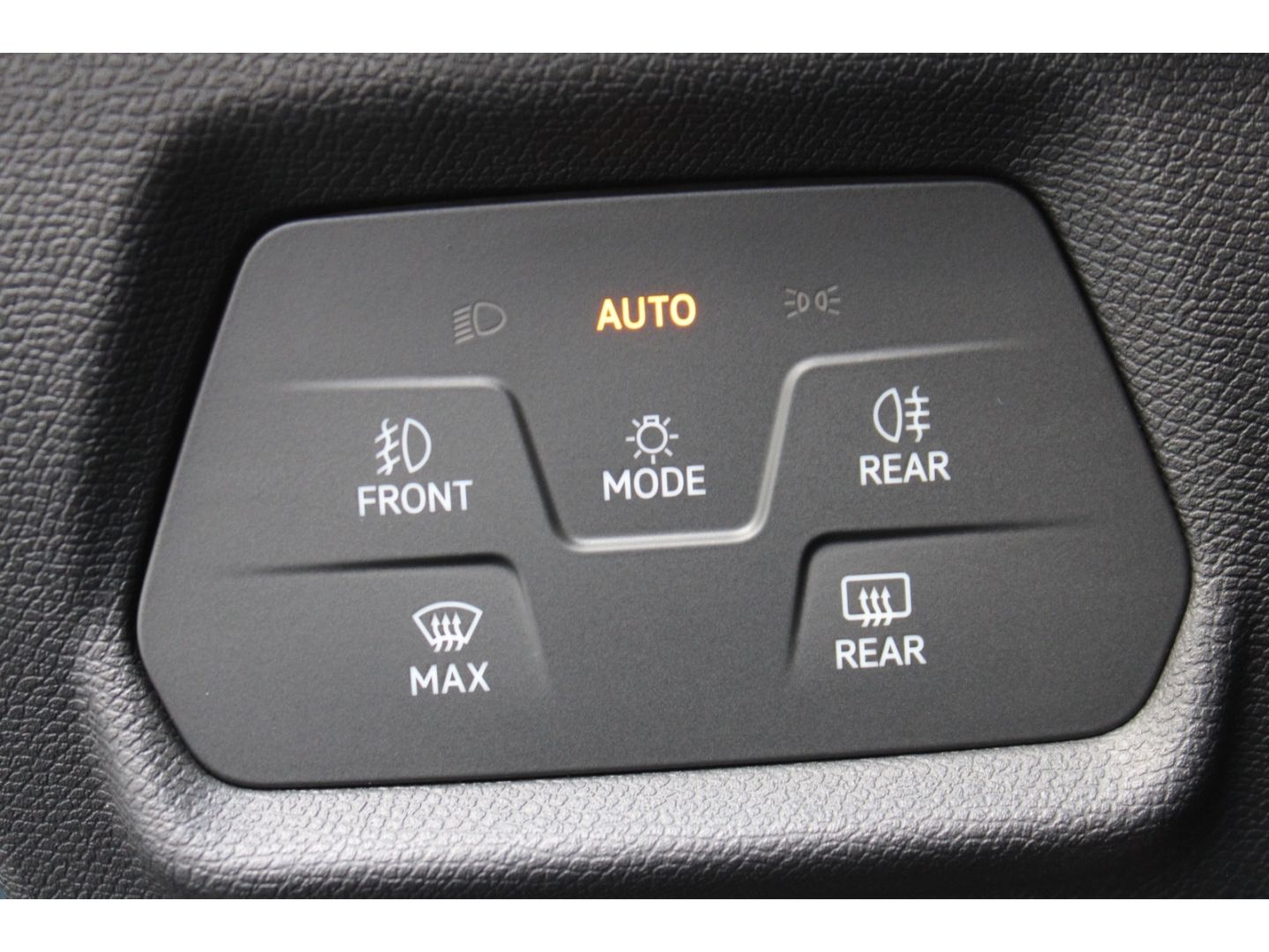 Fahrzeugabbildung SEAT Leon Sportstourer Style LED GRA WiPa RFK FullLin