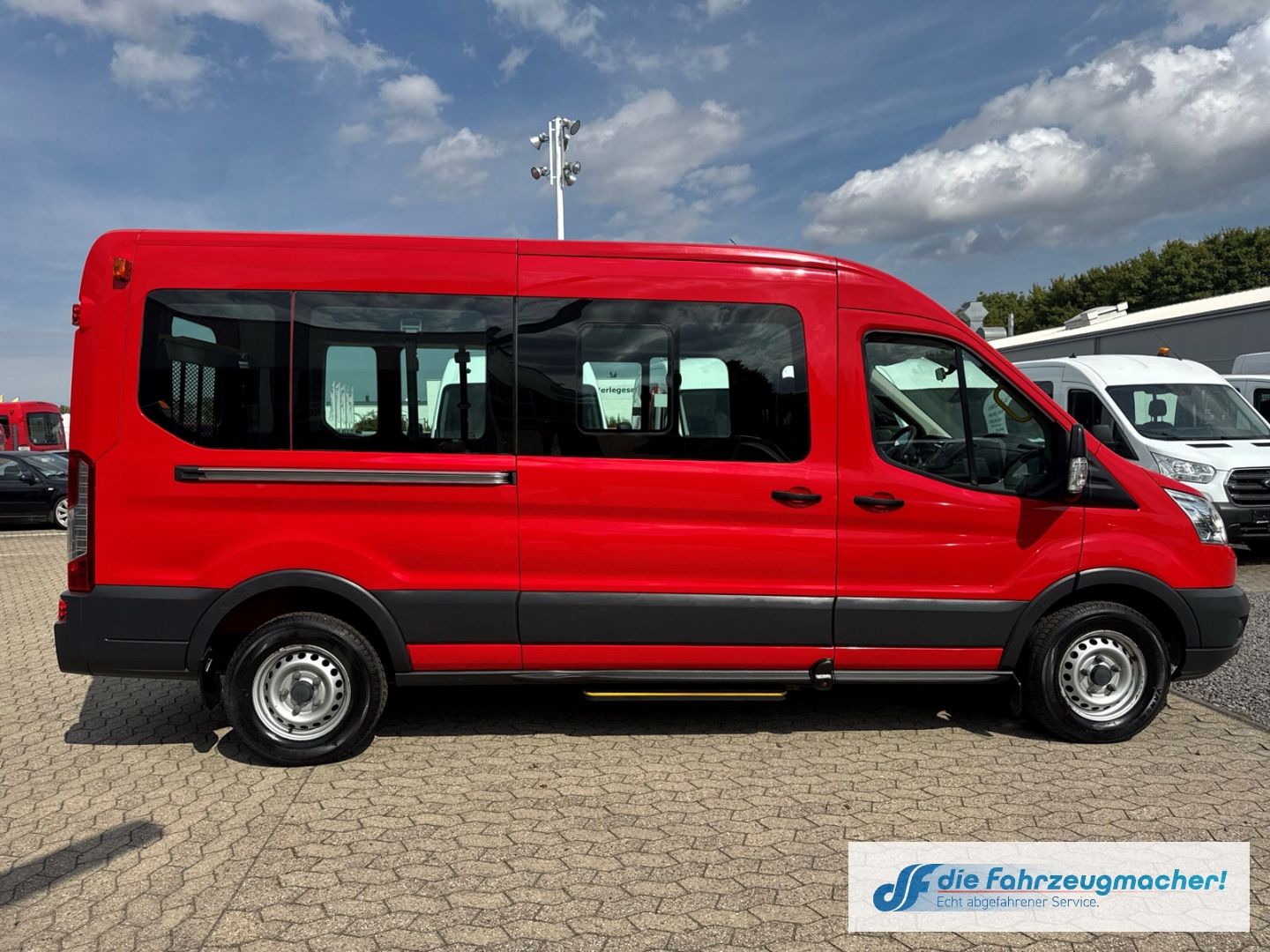 Fahrzeugabbildung Ford Transit Kombi 350 L3 2.2 TDCi DPF *3022