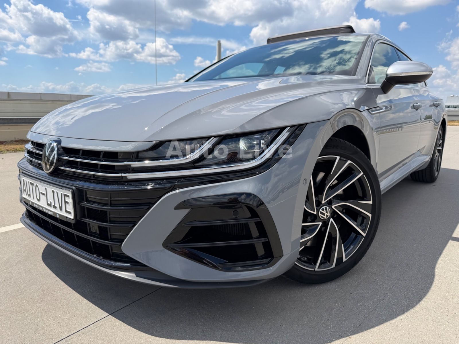 VW Arteon 2.0 TSI*SB*R*4M*DSG*PANO*VIRT*NAVI*IQ*ACC