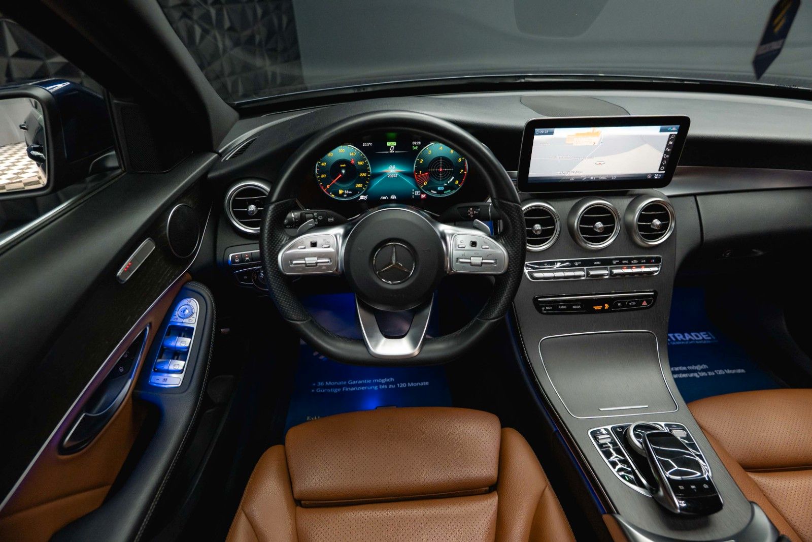 Fahrzeugabbildung Mercedes-Benz C 300 AMG | ACC | Pano | Mulitbeam | Widescreen