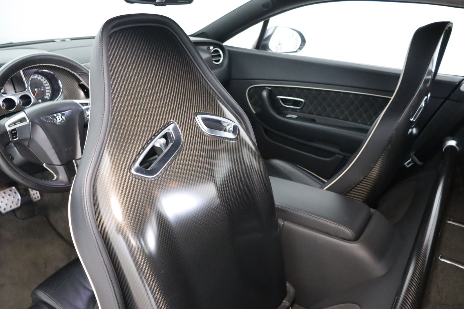 Fahrzeugabbildung Bentley Continental GT 6.0 Supersports RFK* Navi *Xenon