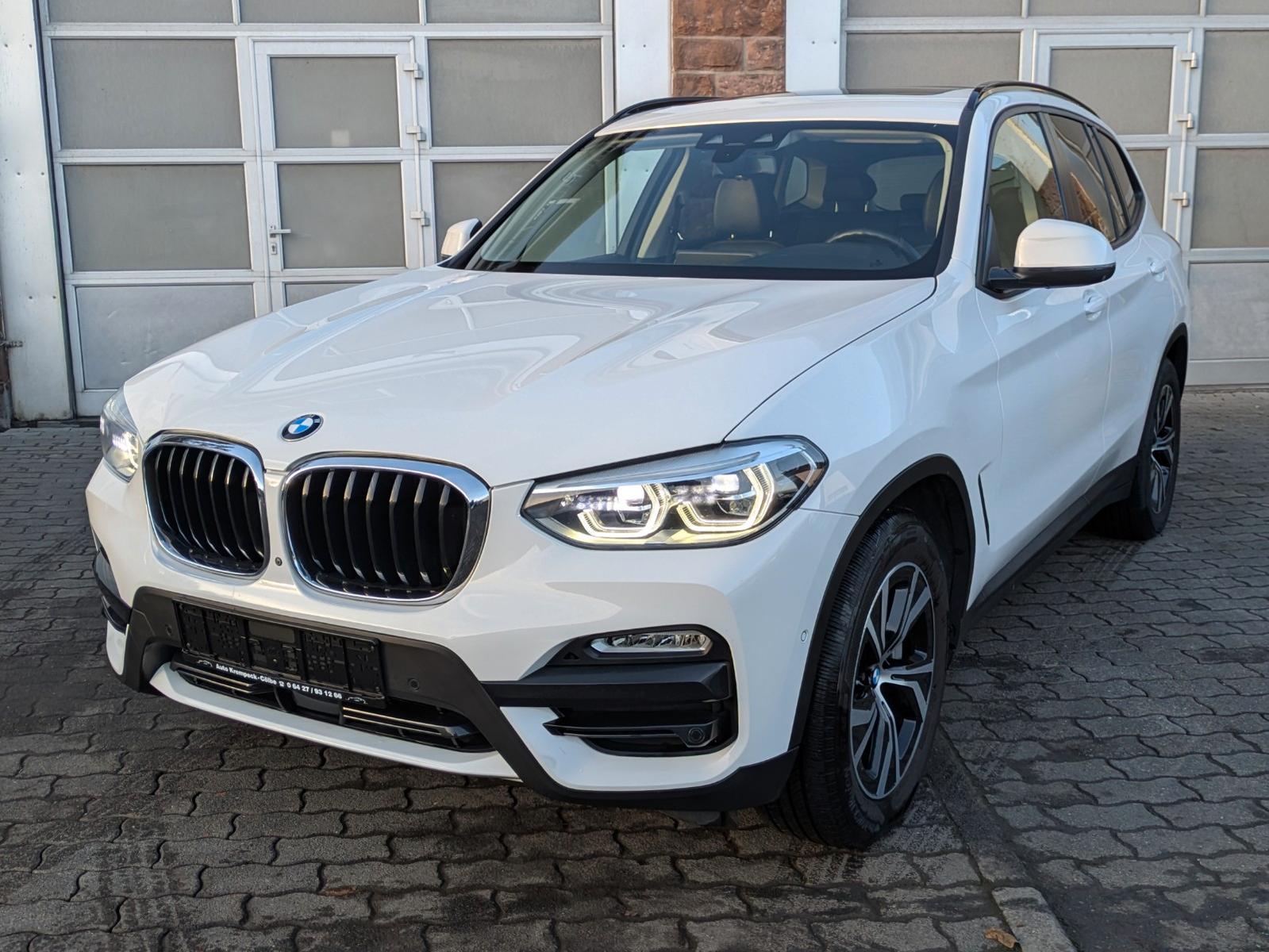 BMW X3 xDrive 25 d Advantage / AHK / LEDER