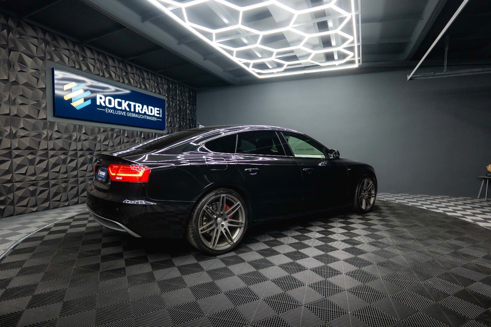 Fahrzeugabbildung Audi A5 Sportback 3.0 TDI quattro S-Line Sport+ Black