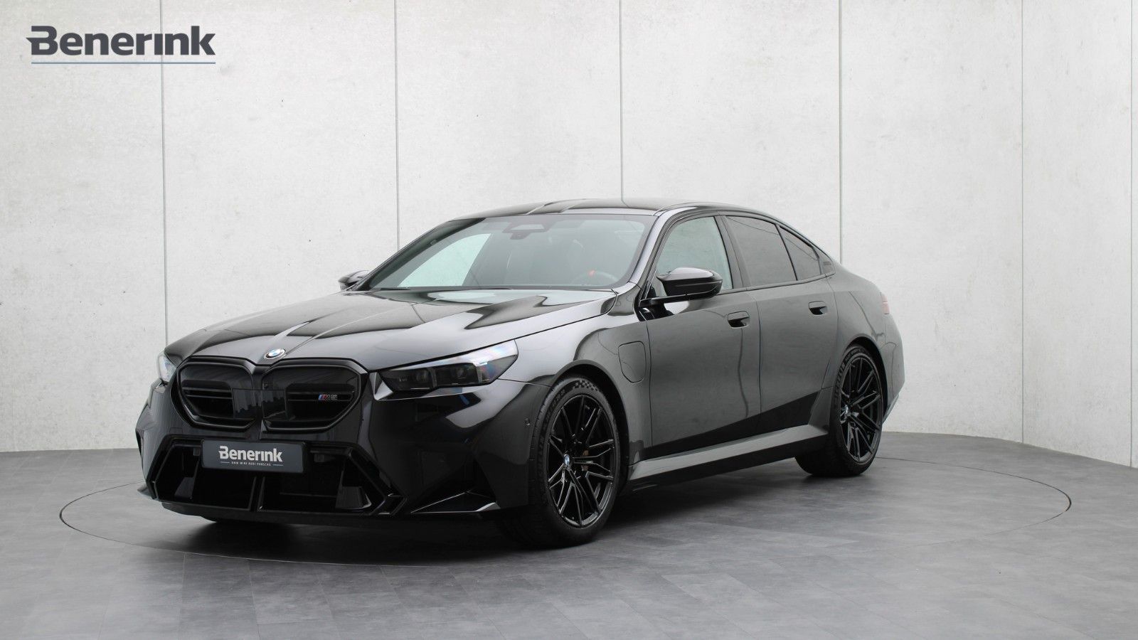 BMW M5 Ultimate Pack, M Drivers Pack, B&W, Sitzebel.