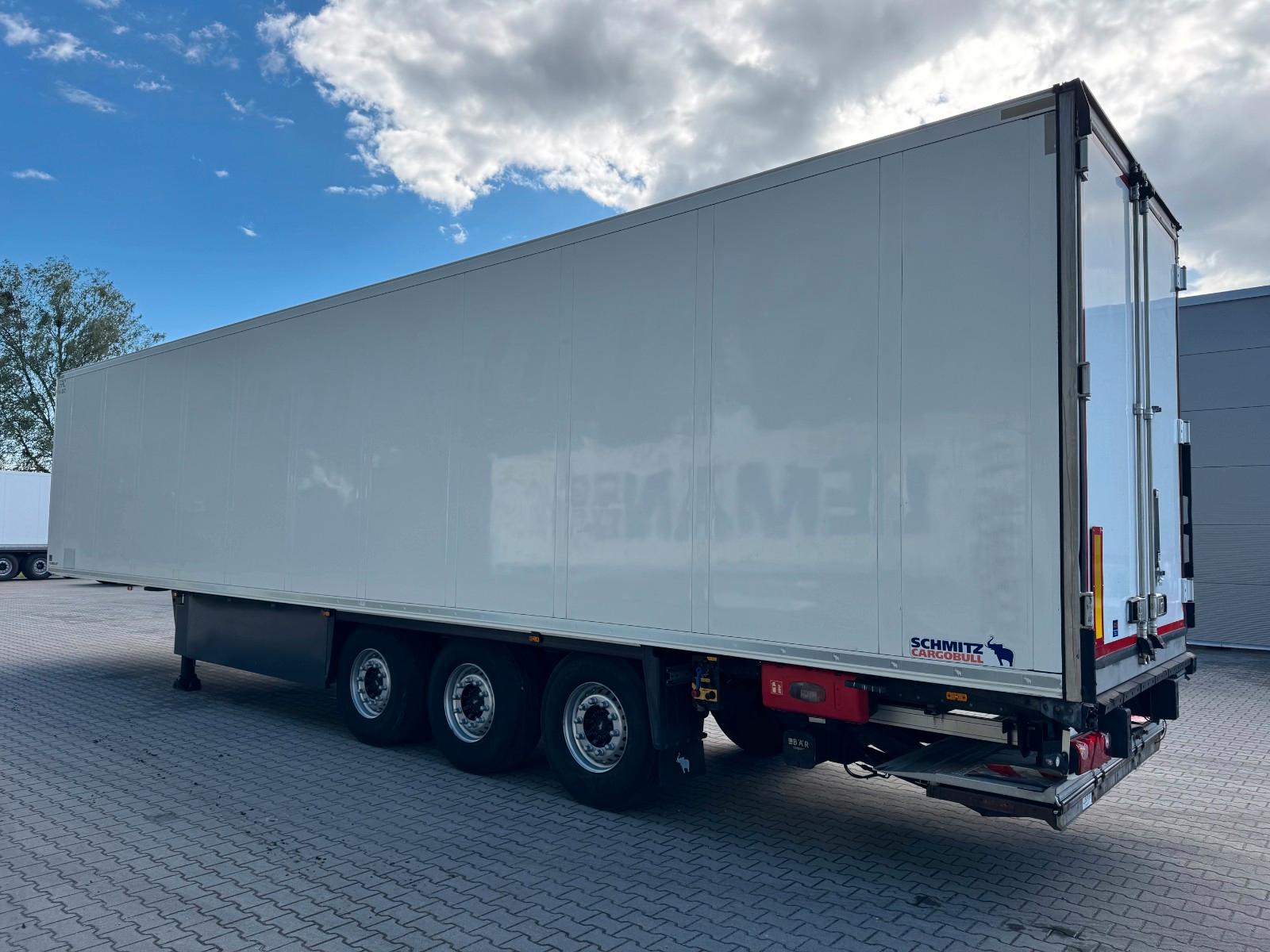 Schmitz Cargobull Doppelstock, BAR Lift, Thermo King SLXe300