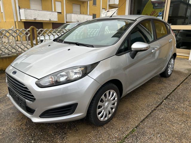 Ford Fiesta 1.5 TDCi 75CV 5 porte Titanium 2015!