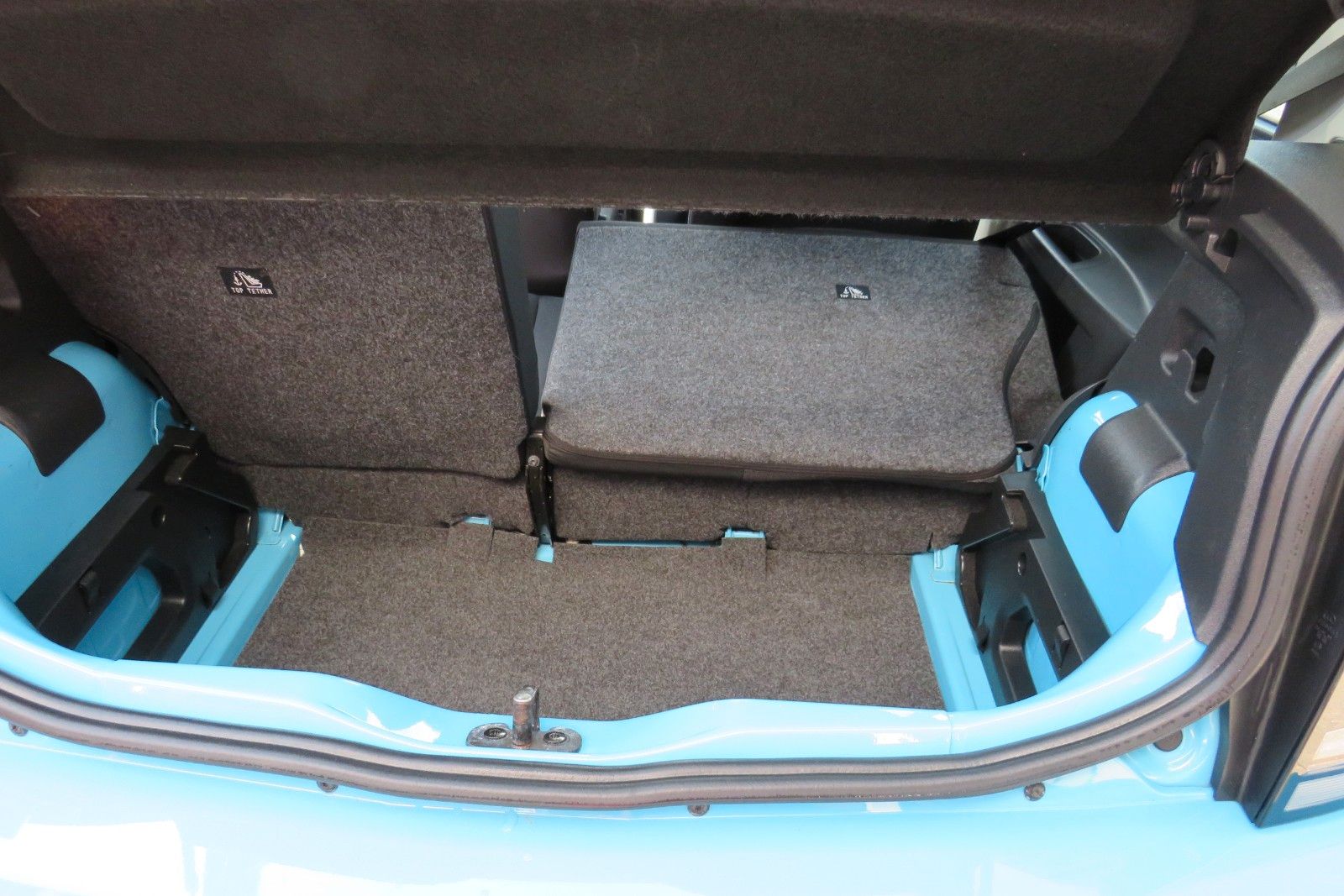 Fahrzeugabbildung Volkswagen up! 4T GJ KLIMA SPURHALTE DAB SCHECKHEFT