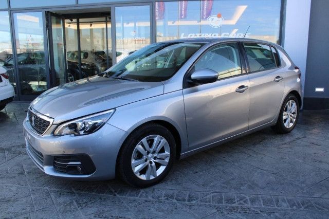 Peugeot 308 1.2 Active s&s 130cv con Navigatore