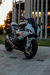 BMW S1000RR (K67)  Hockenheim Silber metallic - BMW R 6 Motorräder