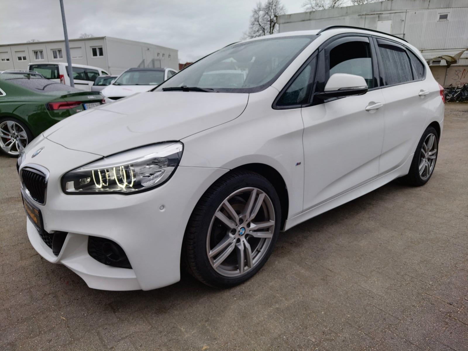 BMW Active Tourer 220 i M Sport+PANO+NAVI+CAM+AHK