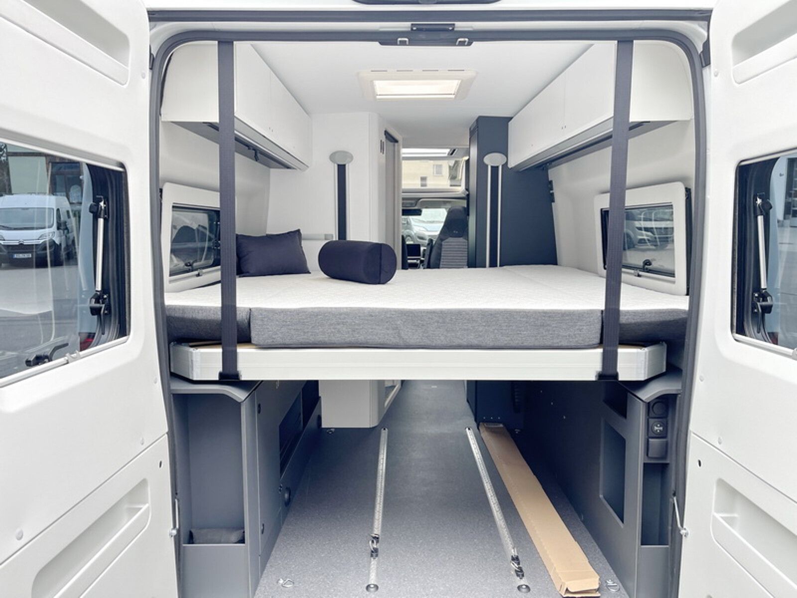 Fahrzeugabbildung Adria Twin Edition 640 SGX Windschutzscheibe beheizt
