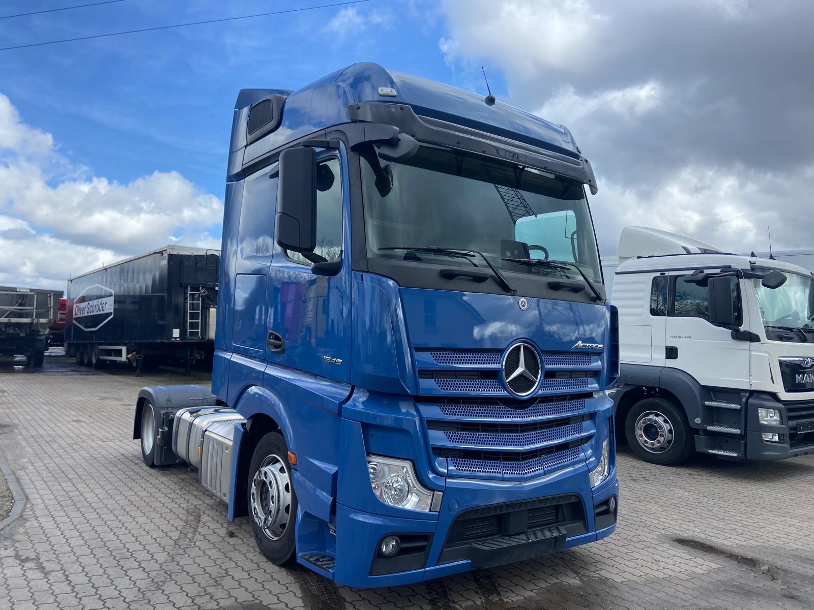 Mercedes-Benz Actros 1848 4x2 Big Space Retarder Lowdeck