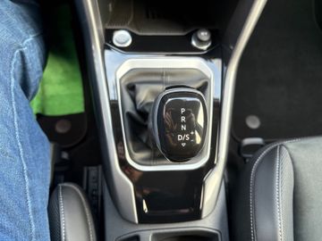 Fahrzeugabbildung Volkswagen T-Roc 1.5 TSI Style DSG AHK Navi Matrix