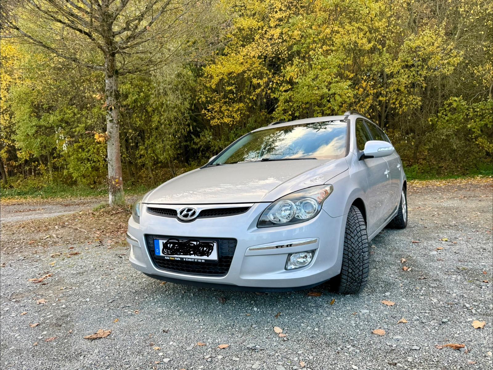 Hyundai i30 2009 — photo 13