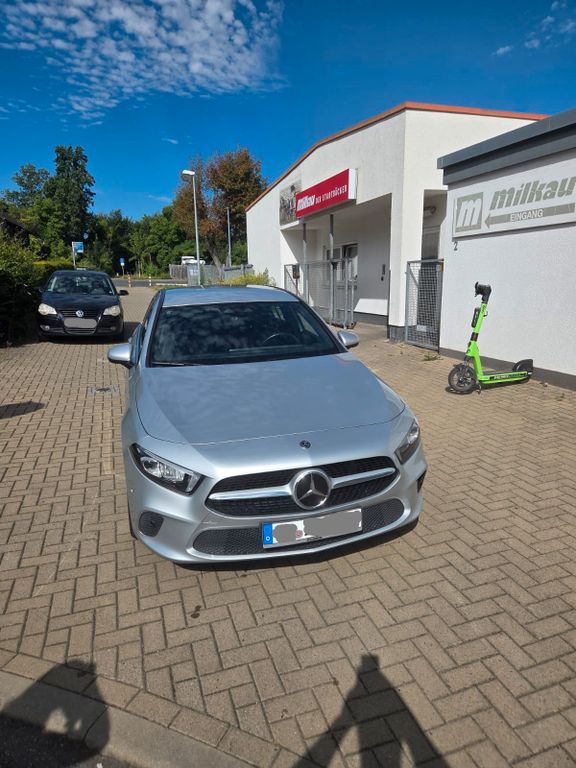 Image of Mercedes-Benz A 220