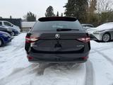 Skoda Superb Combi Sportline / Sportsitze / Keyless - Skoda Superb mit Diesel-Antrieb: Alcantara, Kombi