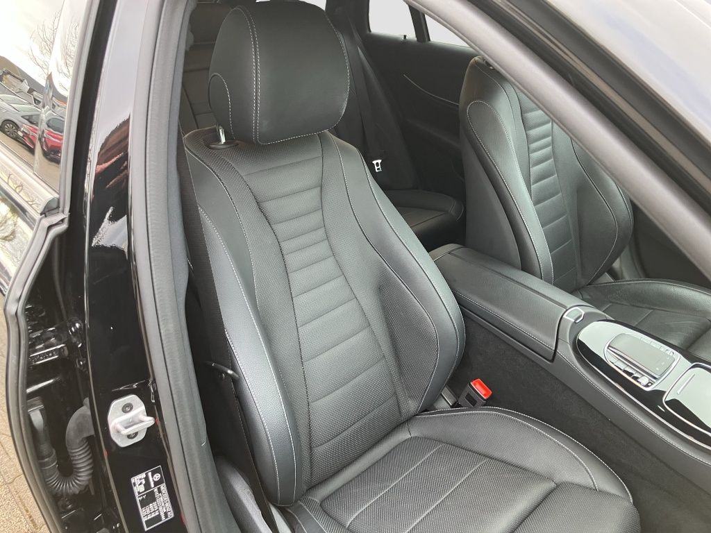 Fahrzeugabbildung Mercedes-Benz E 400 d 4MATIC T-Modell AMG*LED*HUD*FAP*Nav*360°