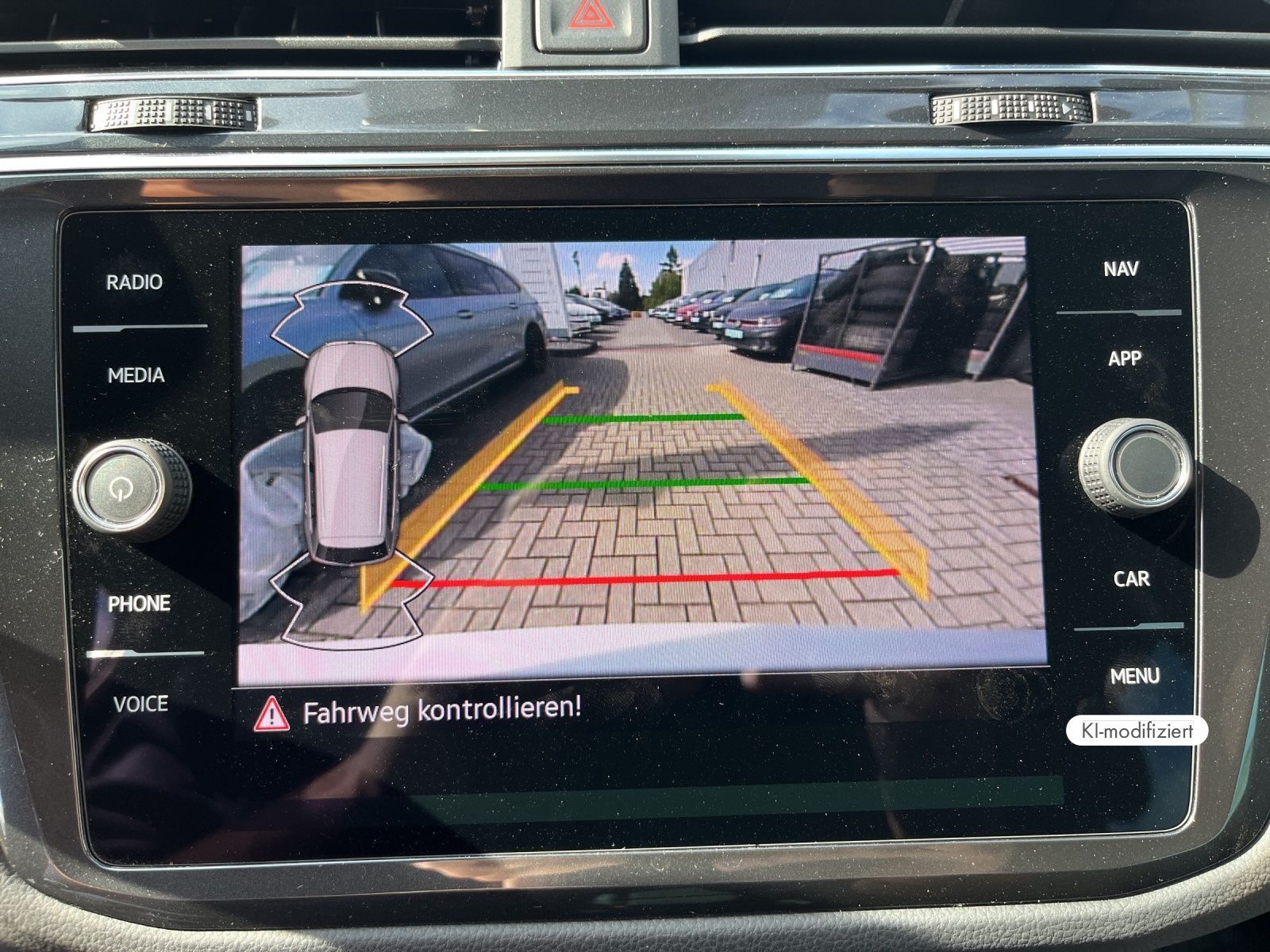 Volkswagen Tiguan - Bild 19