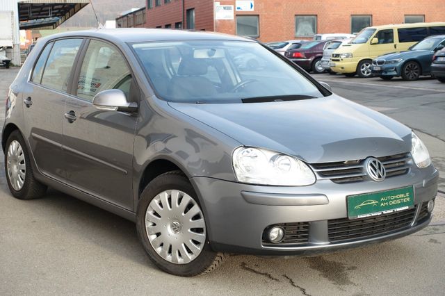 Volkswagen Golf V Lim. Tour 1.6/SER.+ZR/WAPU NEU/PDC/ISOFIX