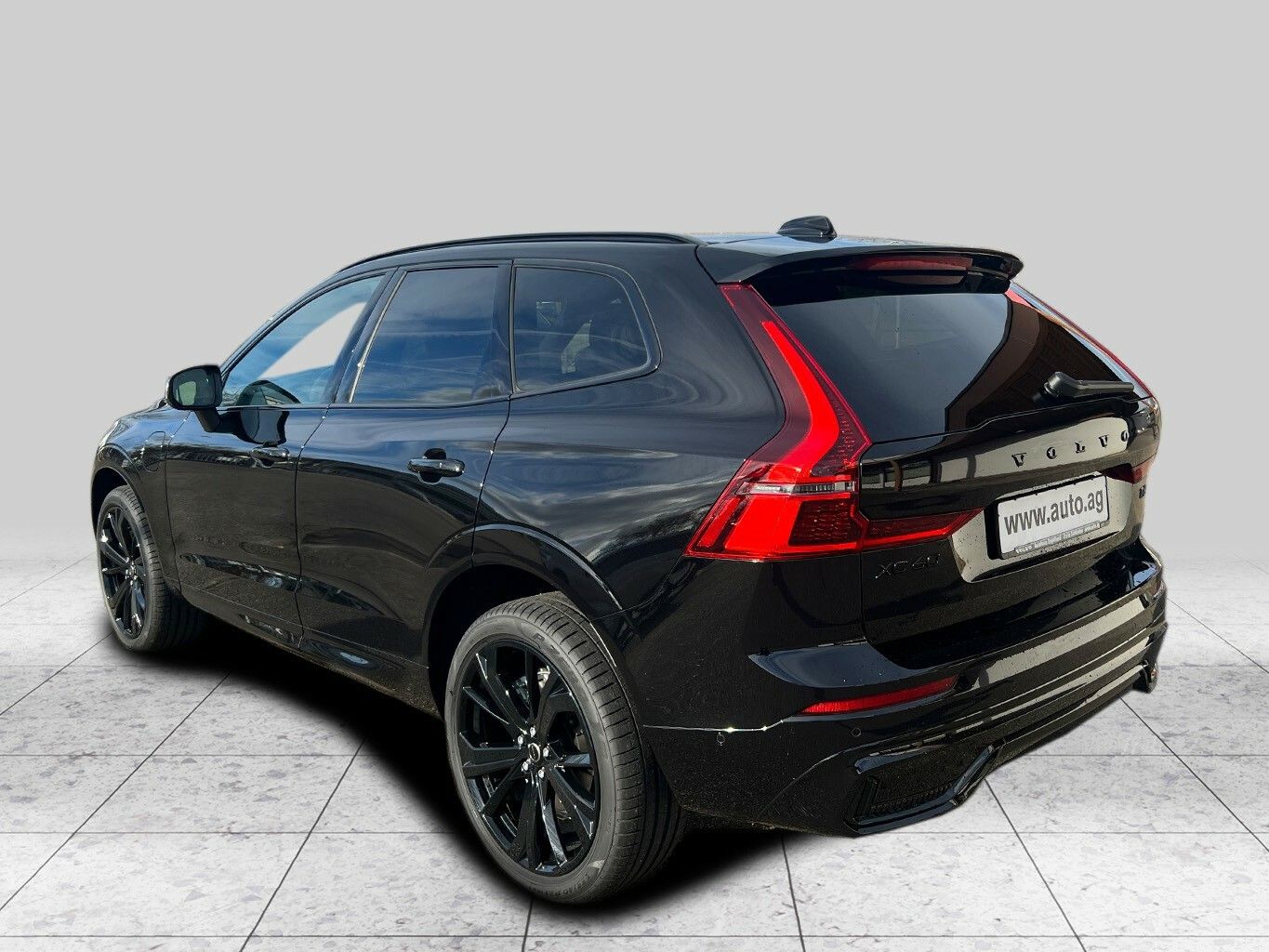 Volvo XC60 T6 Plus Black Edition imagem 3
