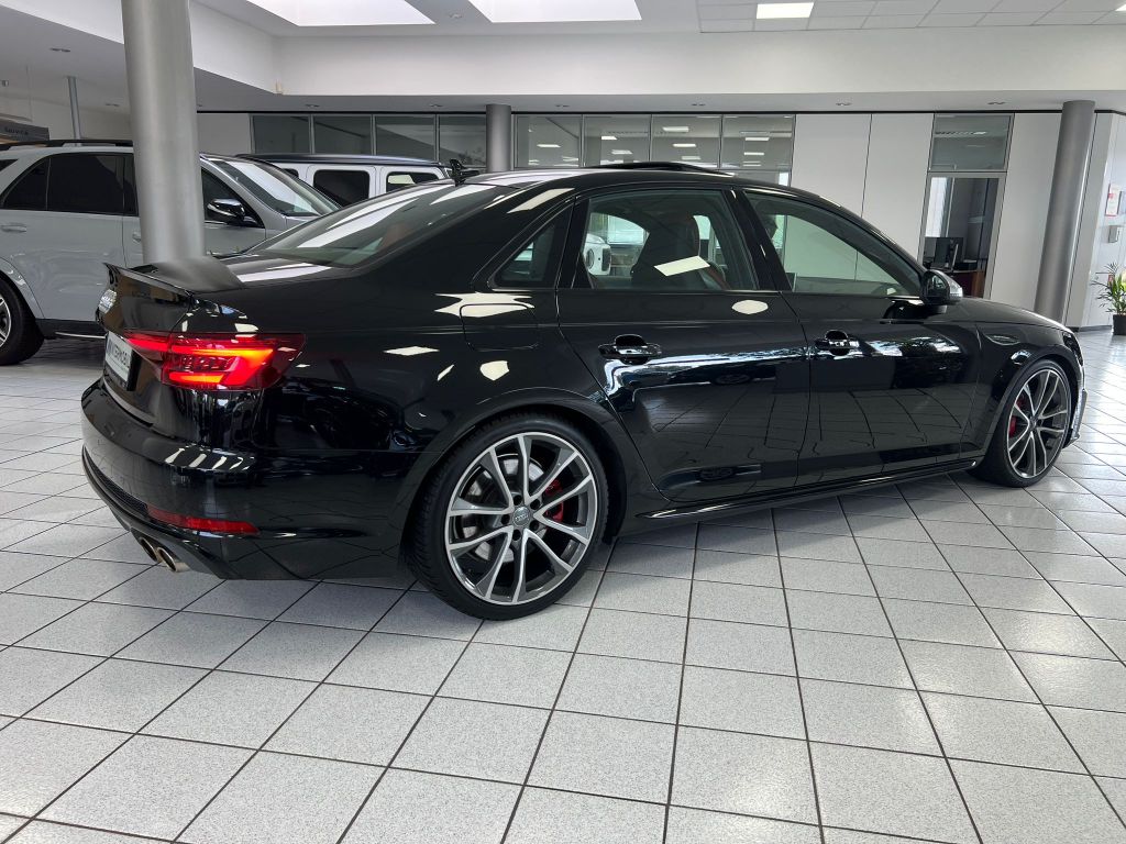 Audi S4 3.0 TFSI quattro Tiptronic*GSD*B&O*HUD*ACC*