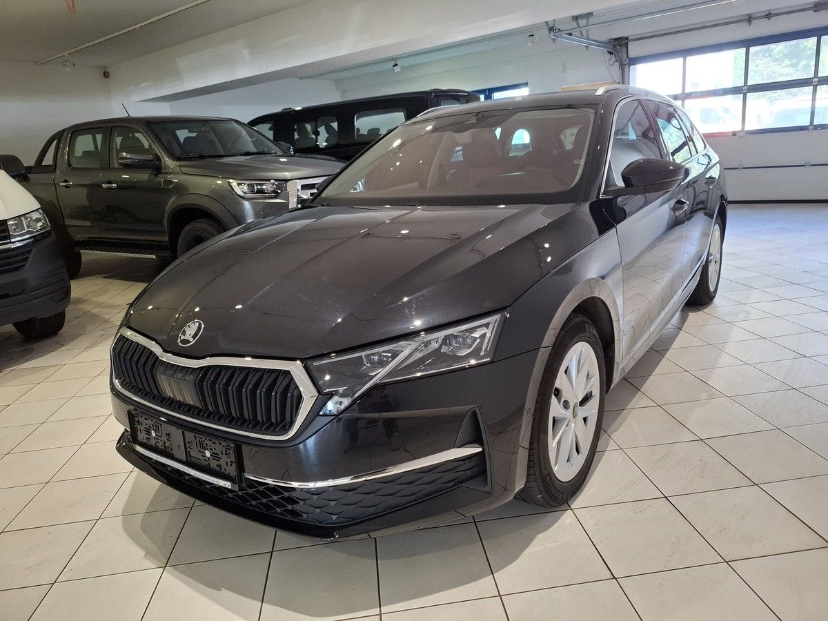 Skoda Octavia Combi 1.5 TSI MHEV Matrix Head-Up imagem 2