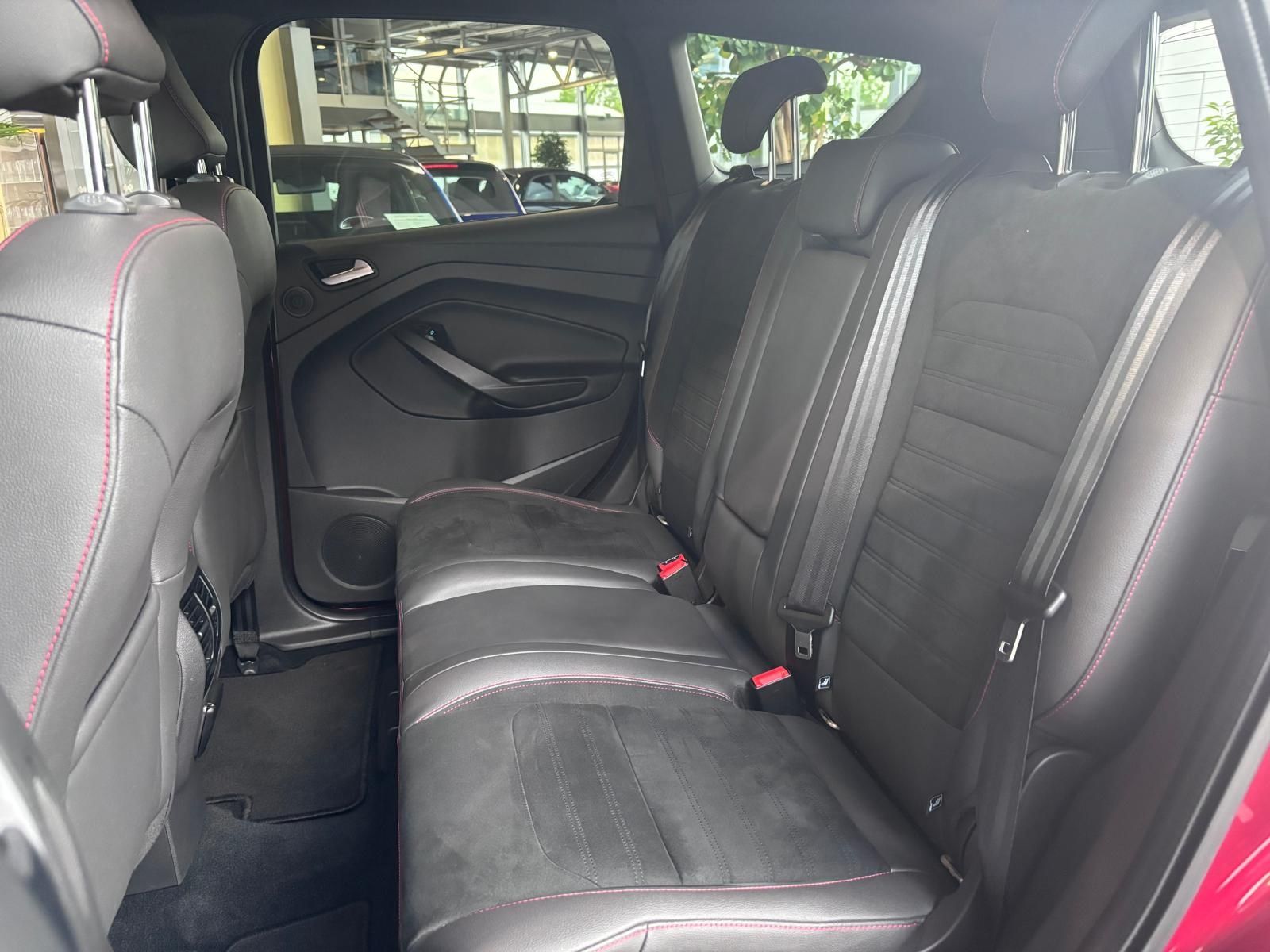 Fahrzeugabbildung Ford Kuga ST-Line Allrad SONY XENON NAVI