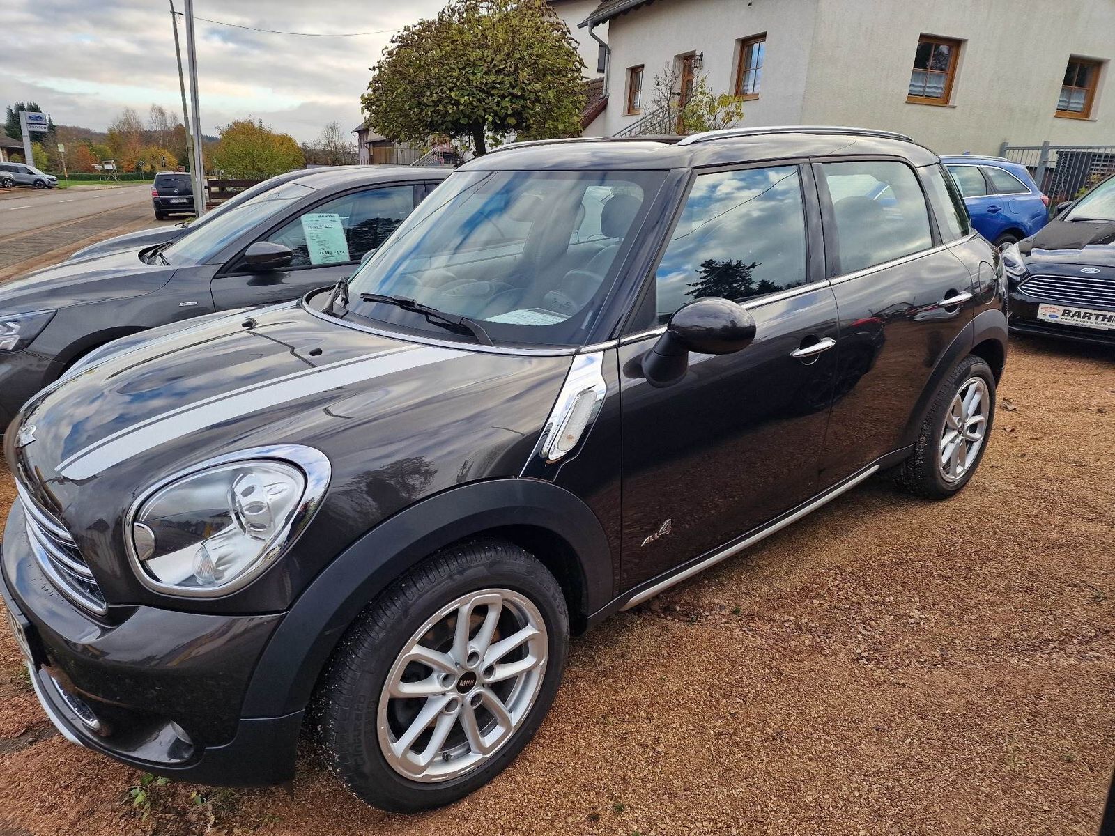 Fahrzeugabbildung MINI Cooper Countryman Cooper All4, Chili+Wiredpaket,