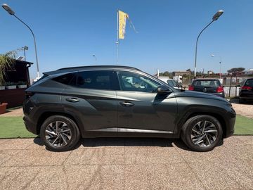 Hyundai TUCSON - 8