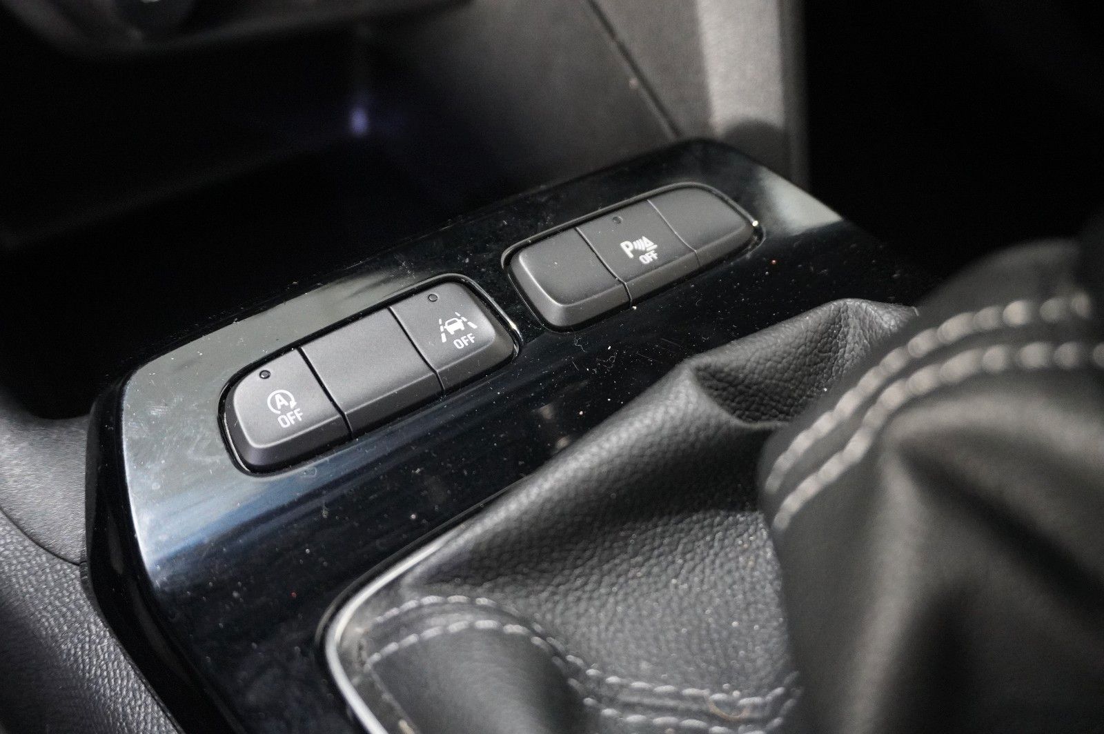 Fahrzeugabbildung Opel Mokka ELEGANCE 1.2T NAVI/LED/KAMERA/SPORT/DAB+