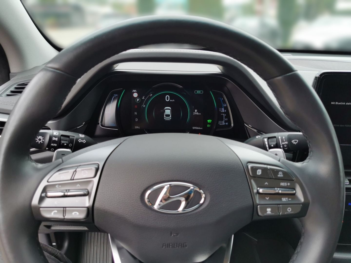 Fahrzeugabbildung Hyundai IONIQ Style Plug-In Hybrid 1.6 GDI EU6d Navi Sou